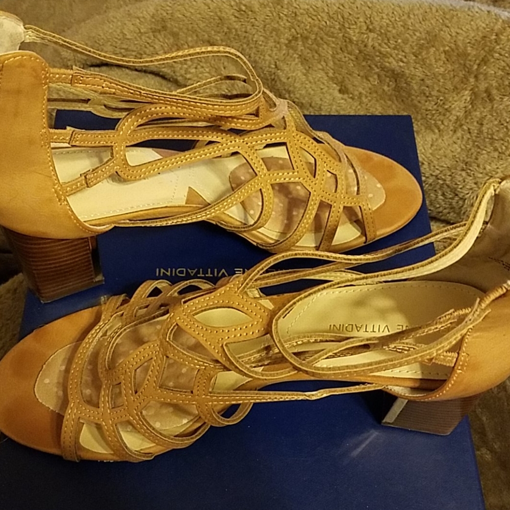 Shoes - Picture 2 of 2